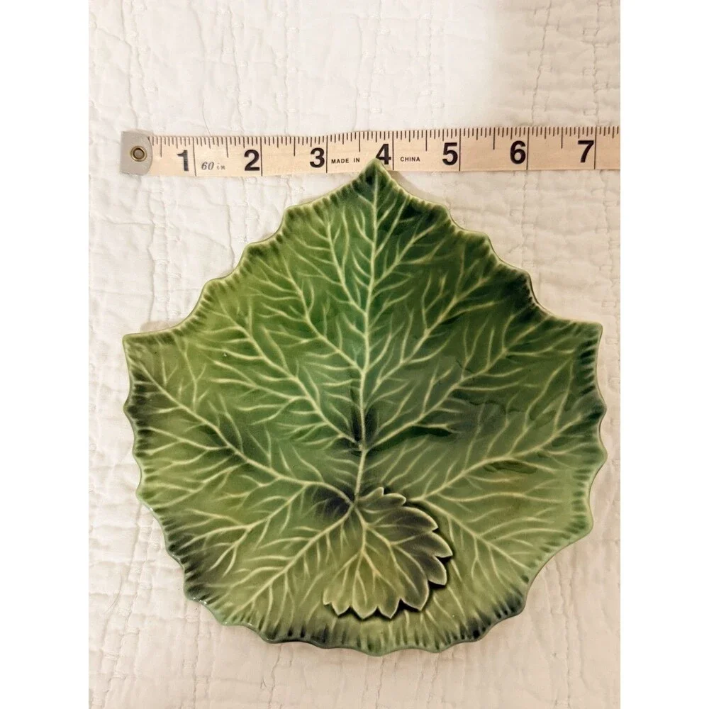 New Williams Sonoma Leaf Autumn Fall Decor Plate Green Made in Italy
